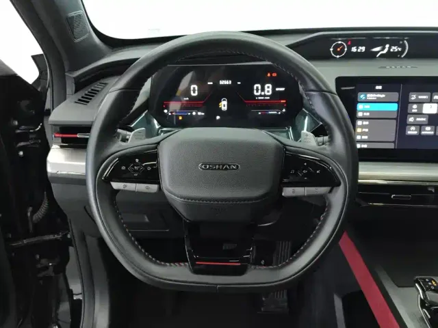 Changan Z6 — Фото автомобиля 15