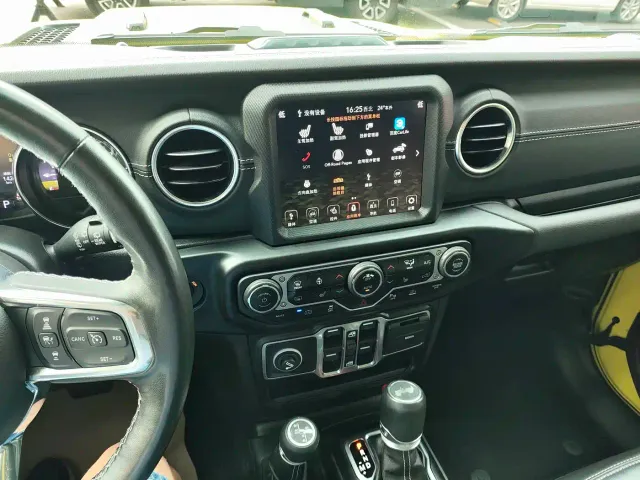 Jeep Wrangler 4xe — Фото автомобиля 10