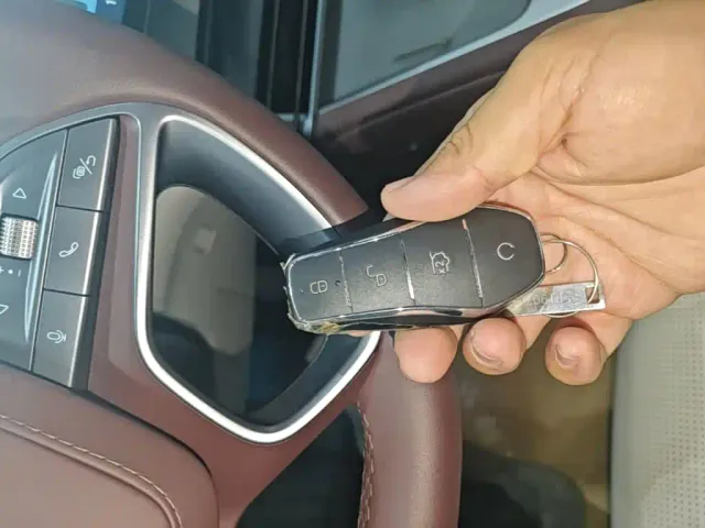 BYD Seal 07 DM-i — Фото автомобиля 8