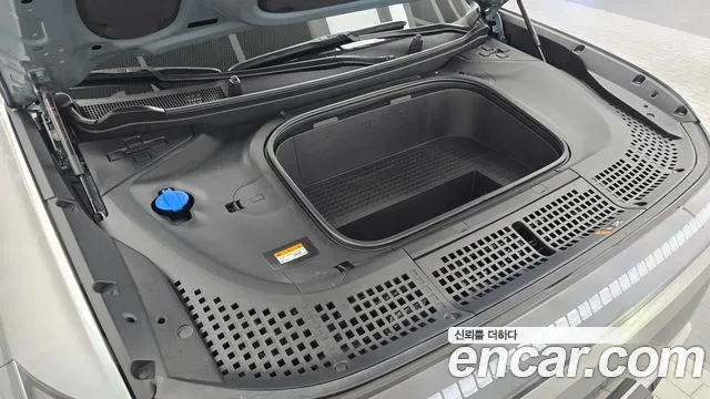Hyundai Ioniq 9 — Фото автомобиля 9