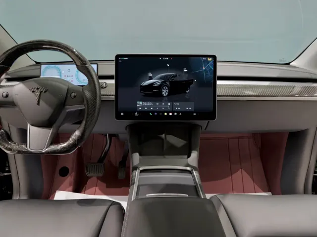 Tesla Model Y — Фото автомобиля 5