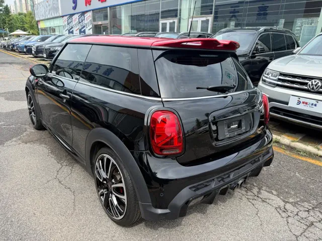 MINI John Cooper Works — Фото автомобиля 4