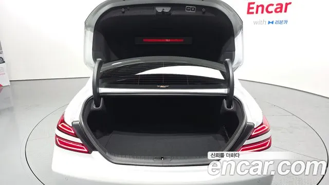 Genesis G70 — Фото автомобиля 30
