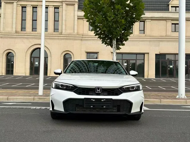 Honda Civic — Фото автомобиля 2