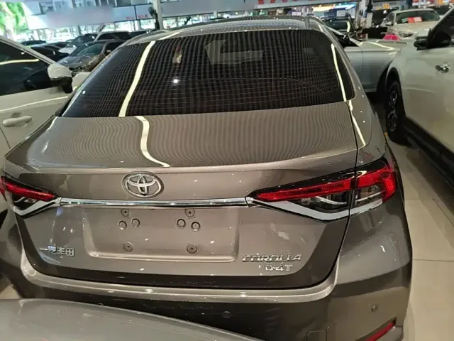 Toyota Corolla — Фото автомобиля 3
