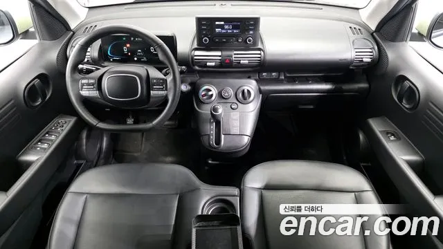 Hyundai Casper Casper Essential Light — Фото автомобиля 7