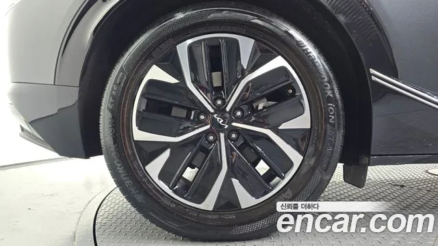 Kia EV6 — Фото автомобиля 5