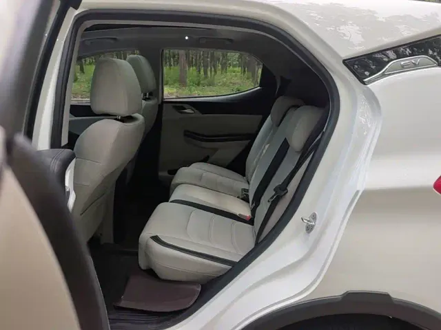 BYD Yuan Pro — Фото автомобиля 16