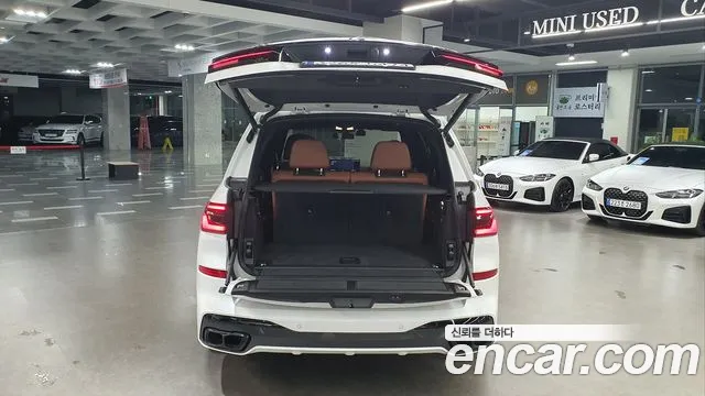 BMW X7 G07 — Фото автомобиля 10