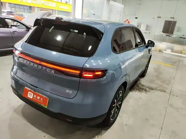 Leapmotor B10 — Фото автомобиля 6