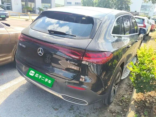 Mercedes-Benz EQE SUV — Фото автомобиля 6