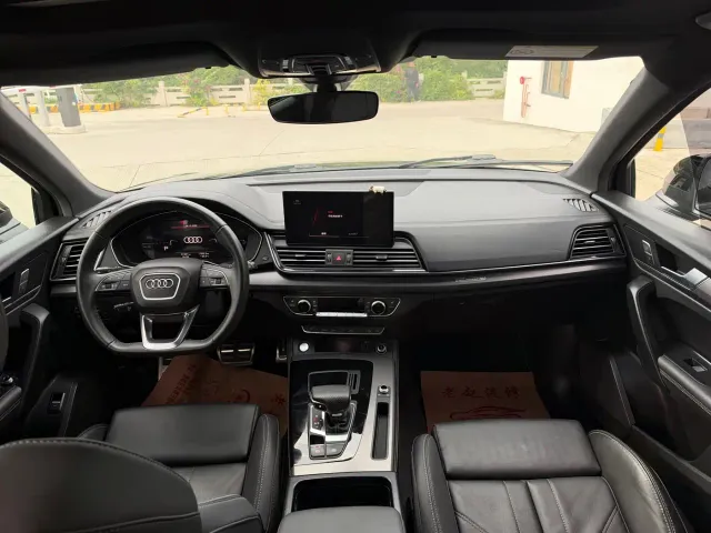 Audi Q5L — Фото автомобиля 6