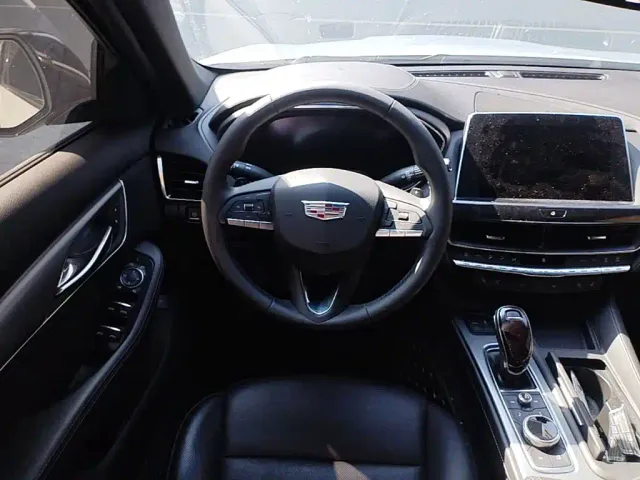 Cadillac CT5 — Фото автомобиля 10