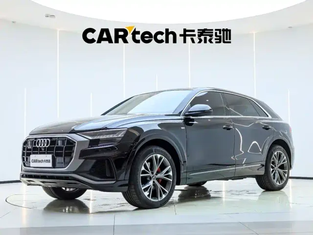 Фотография автомобиля — Audi Q8