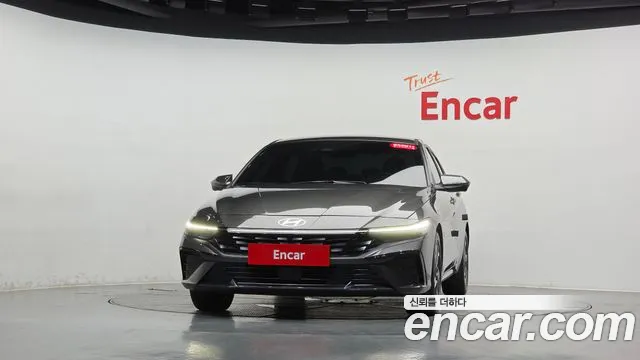 Hyundai AVANTE Новый Avante (CN7) — Фото автомобиля 3