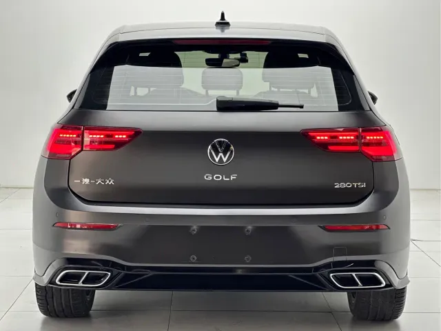 Volkswagen Golf — Фото автомобиля 8