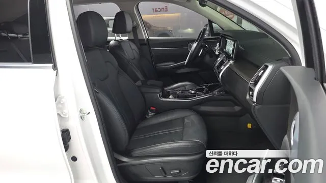 Kia Sorento Sorento 4-е поколение Бензин 2.5T 2WD — Фото автомобиля 10