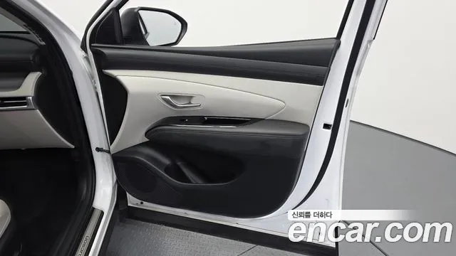 Hyundai Tucson Новый Tucson (NX4) Бензин 1.6 турбо 2WD — Фото автомобиля 24