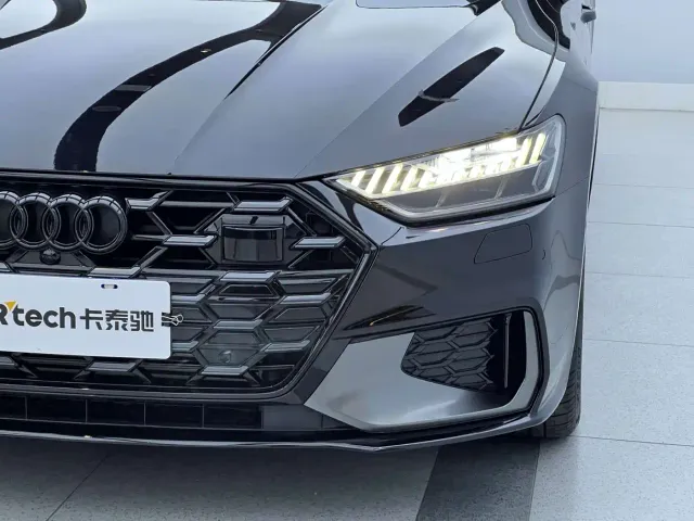Audi A7L — Фото автомобиля 5