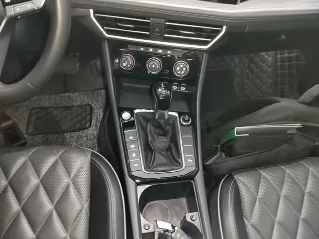 Volkswagen Sagitar — Фото автомобиля 13