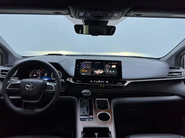 Toyota Granvia — Фото автомобиля 22