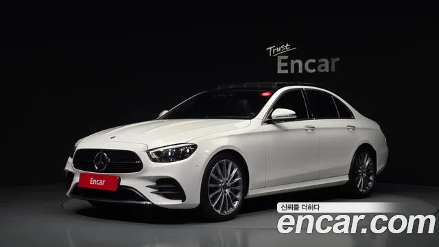 Фотография автомобиля — Mercedes-Benz E-Class W213