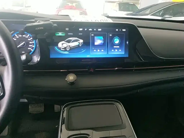 GAC Aion S — Фото автомобиля 12