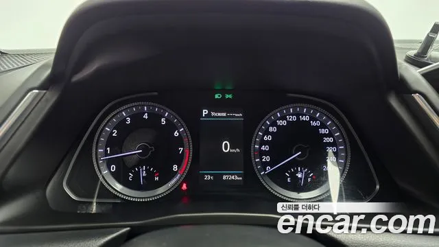 Hyundai Sonata — Фото автомобиля 8