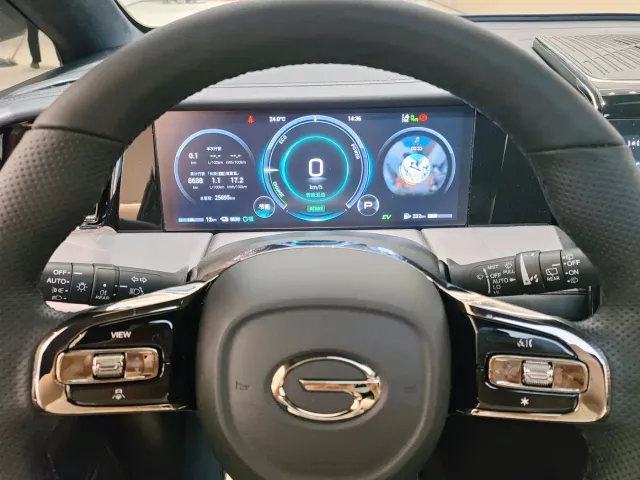 GAC Trumpchi E9 — Фото автомобиля 18