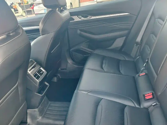Geely Xingrui — Фото автомобиля 14