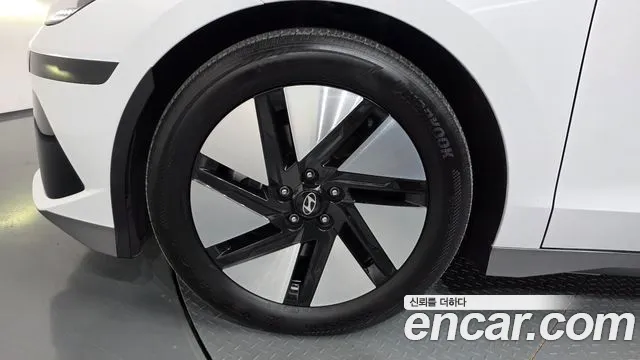Hyundai Ioniq 6 — Фото автомобиля 5