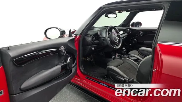 Mini Cooper — Фото автомобиля 10