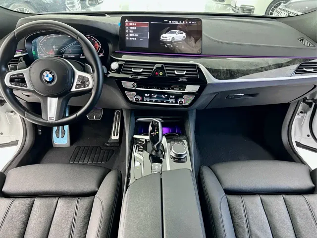 BMW 6 Series Gran Turismo — Фото автомобиля 9