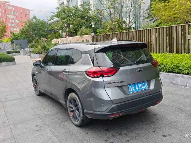 Chevrolet Orlando — Фото автомобиля 6