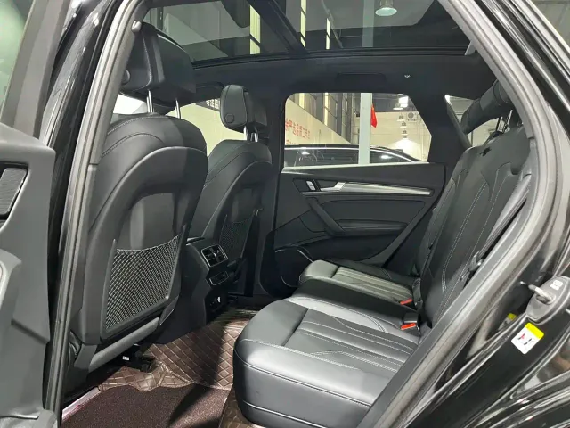 Audi Q5L — Фото автомобиля 6