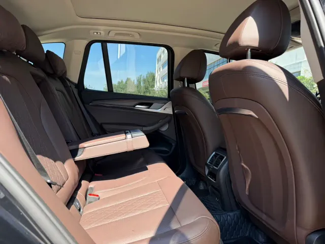 BMW X3 — Фото автомобиля 12
