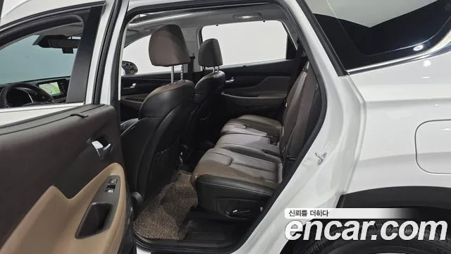 Hyundai Santa Fe New — Фото автомобиля 17