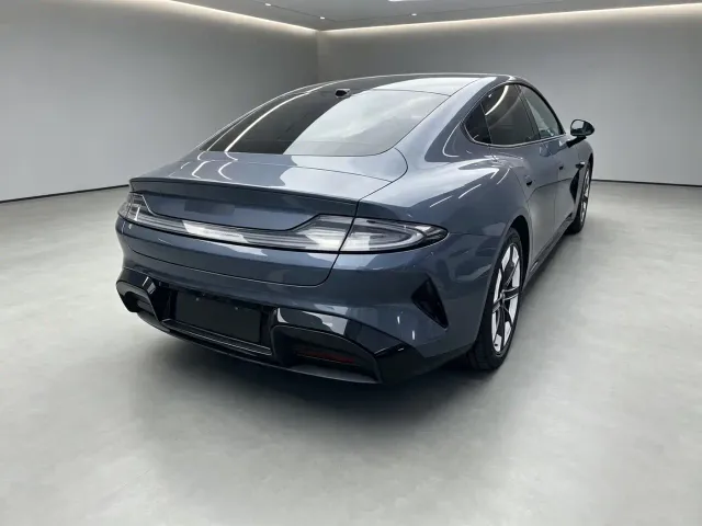 Xiaomi SU7 — Фото автомобиля 7