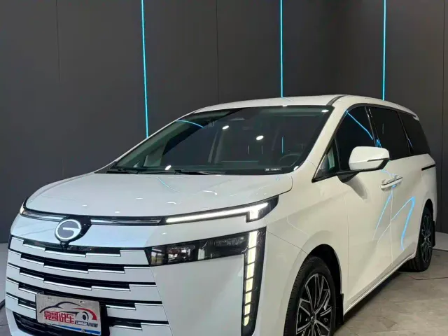 Фотография автомобиля — GAC Trumpchi E8