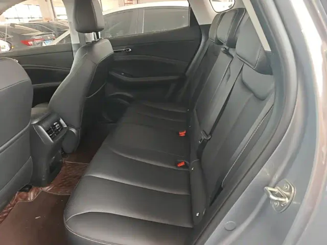 Baojun Yunhai — Фото автомобиля 16