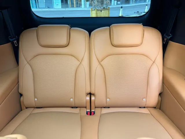 IM Motors LS8 — Фото автомобиля 12