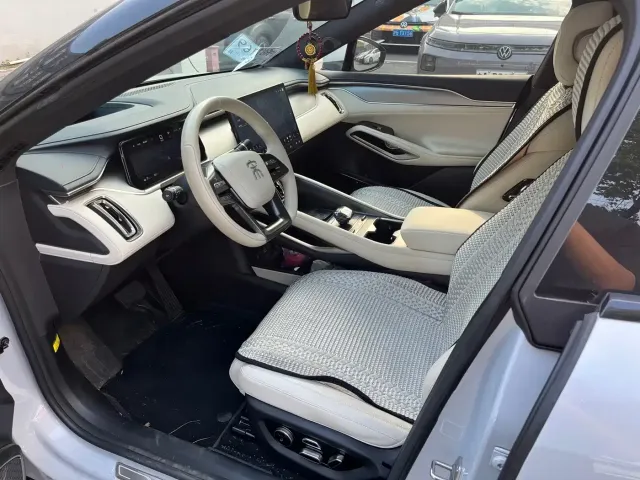 BYD Song L EV — Фото автомобиля 7