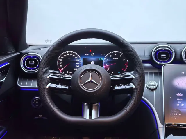 Mercedes-Benz C-Class — Фото автомобиля 16