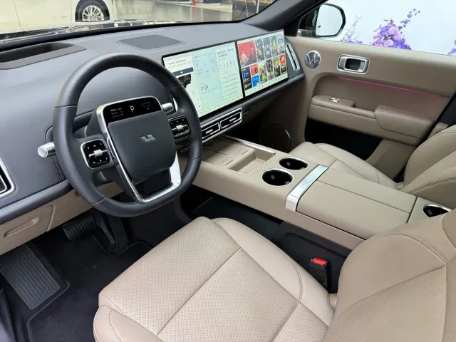 Li Auto L9 — Фото автомобиля 18