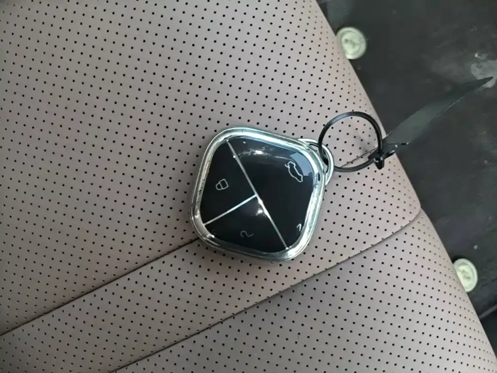 Wuling Motors Wuling Bingo S 2025 Model 325km Premium Edition — Фото автомобиля 8