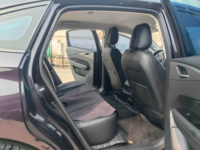 Wuling Starlight — Фото автомобиля 9