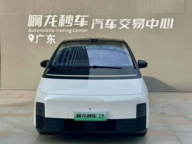 Li Auto MEGA — Фото автомобиля 2