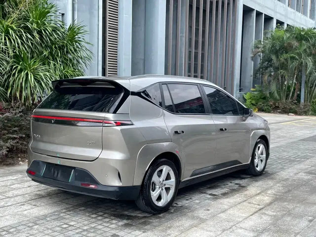 Hycan Z03 — Фото автомобиля 9