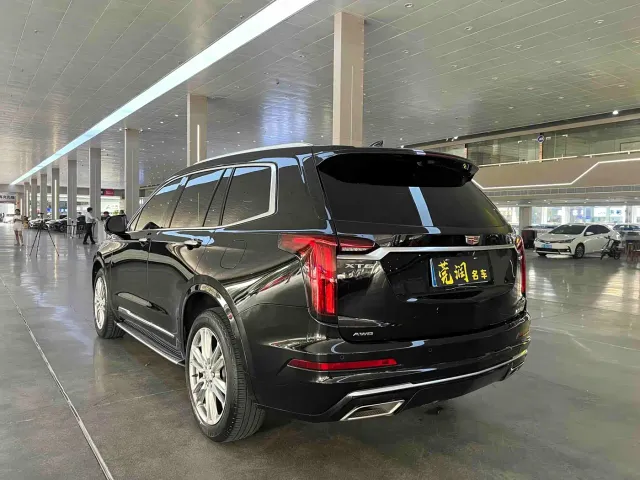 Cadillac XT6 — Фото автомобиля 5