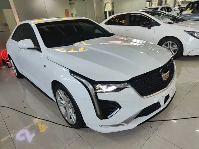 Cadillac CT4 — Фото автомобиля 3